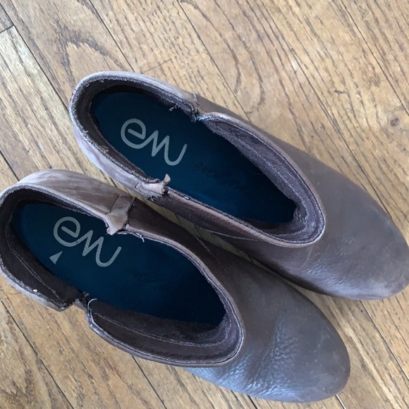 Emu size 8.5 brown leather wedge boots - Picture 7 of 9